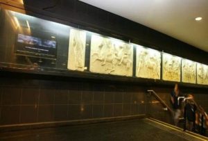Ancient Greece revived in Chile’s metro station 4