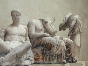 Parthenon_pediment_statues