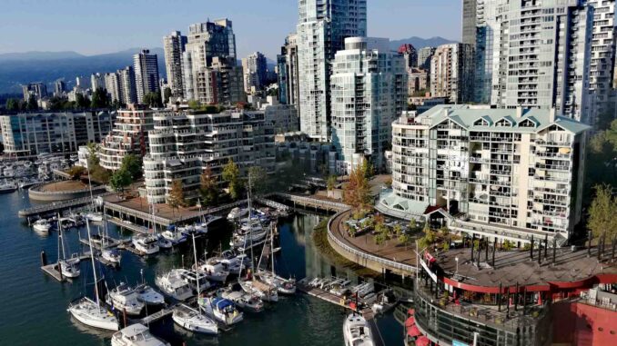 The history of Hornby St Dock in Vancouver - Photo By Thanasis Bounas
